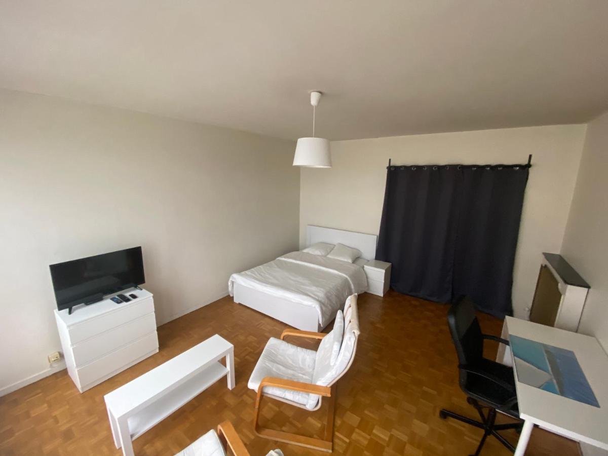 Chambre Deluxe Le Mans Buitenkant foto